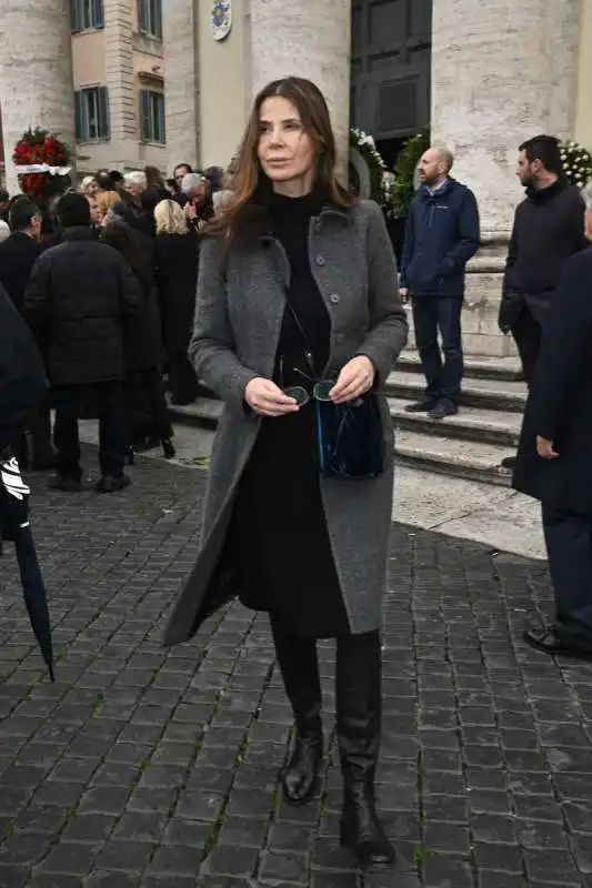 sabrina colle   funerale di ira von furstenberg (1)