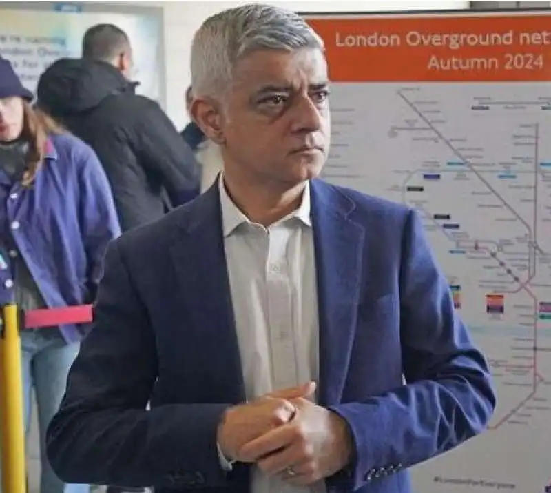 sadiq khan e le nuove fermate dell overground 4