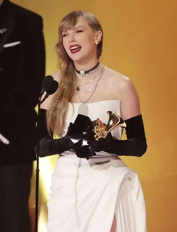 taylor swift   grammy 2024  1