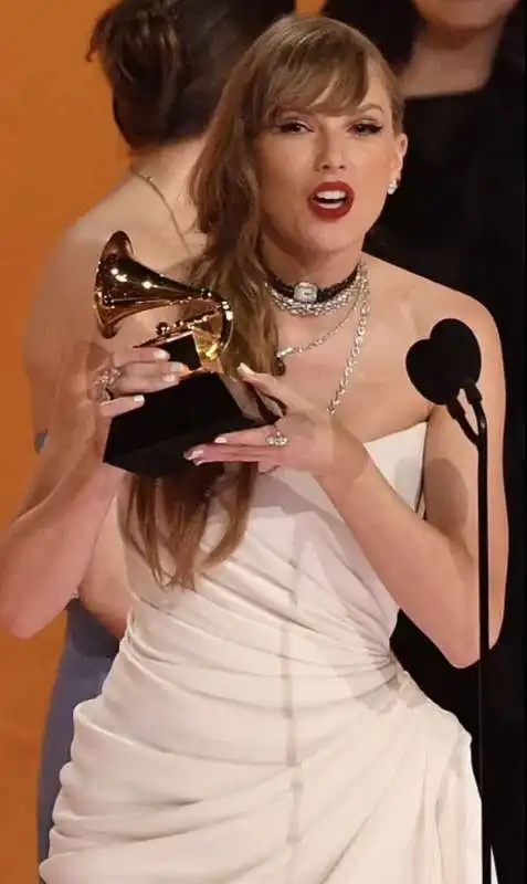 taylor swift   grammy 2024    3