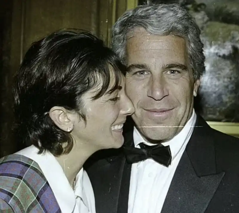 ghislaine maxwell   jeffrey epstein 