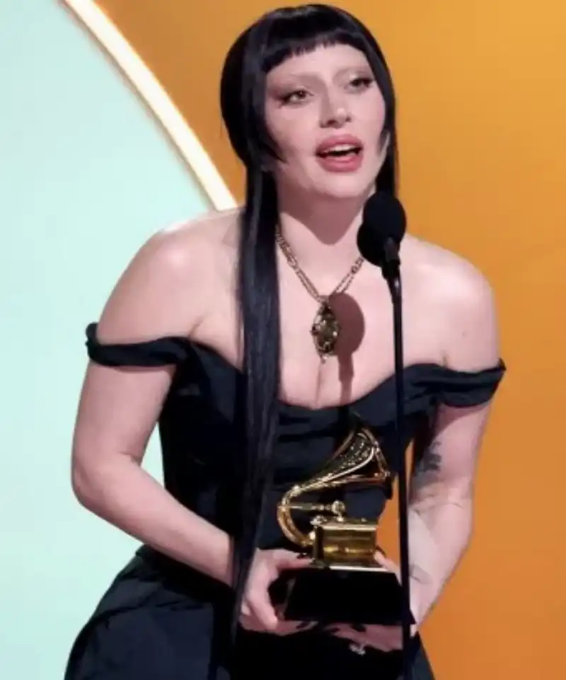 LADY GAGA GRAMMY 2025