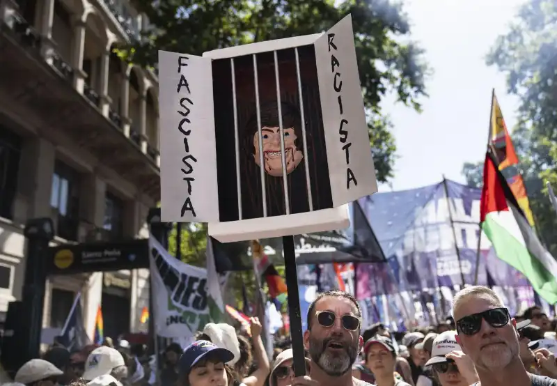 proteste in argentina contro javier milei  2