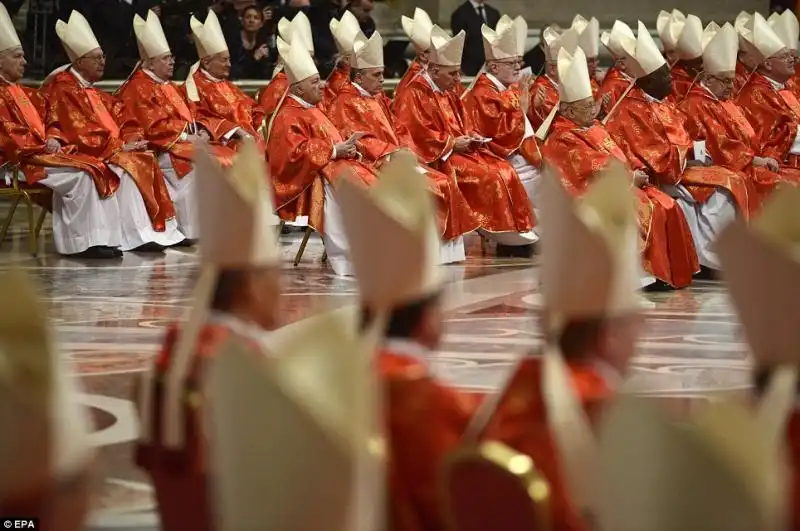 CARDINALI IN VATICANO 