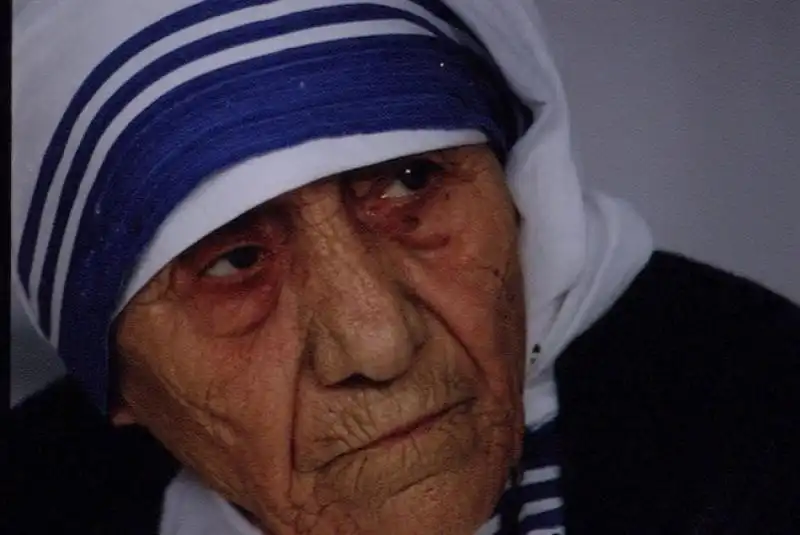 MADRE TERESA DI CALCUTTA 