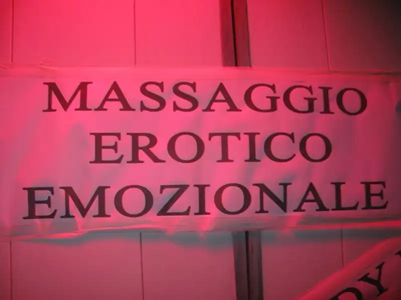 MASSAGGI A PRATO SEX FOTO ANDREA ARRIGA 