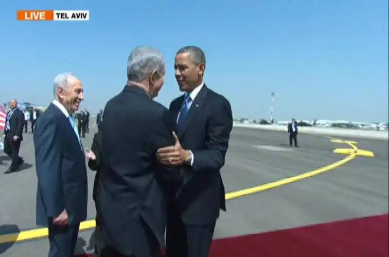 NETANYAHU E PERES ACCOLGONO OBAMA 