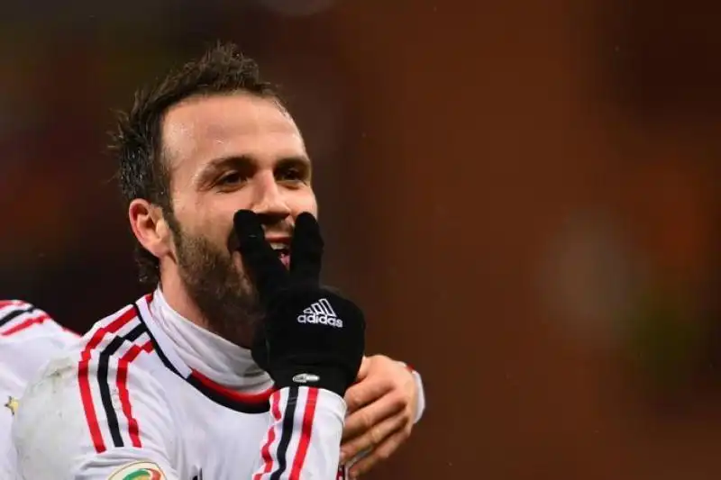 PAZZINI GenoaMilan resize 