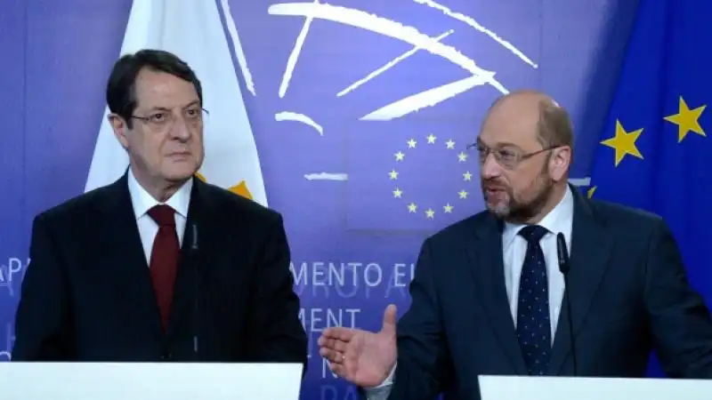 IL PRESIDENTE DI CIPRO NIKI ANASTASIADES CON MARTIN SCHULZ 