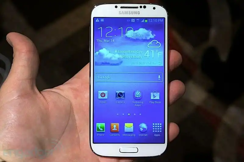 samsung galaxy s quattro 