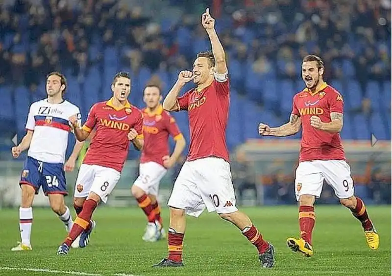 TOTTI IN ROMA GENOA 