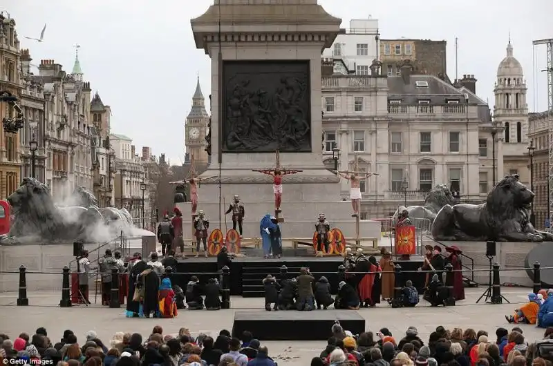 VENERDI' SANTO A LONDRA, TRAFALGAR SQUAR