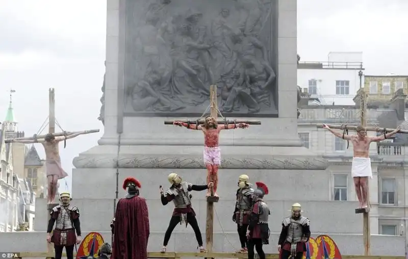 VENERDI' SANTO A LONDRA, TRAFALGAR SQUAR