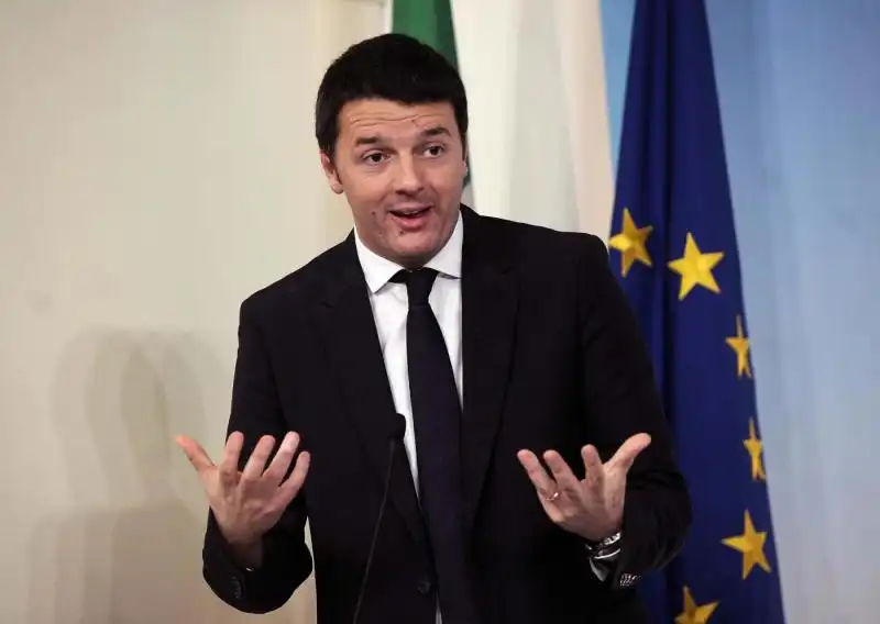 MATTEO RENZI IN CONFERENZA STAMPA A PALAZZO CHIGI FOTO LAPRESSE 