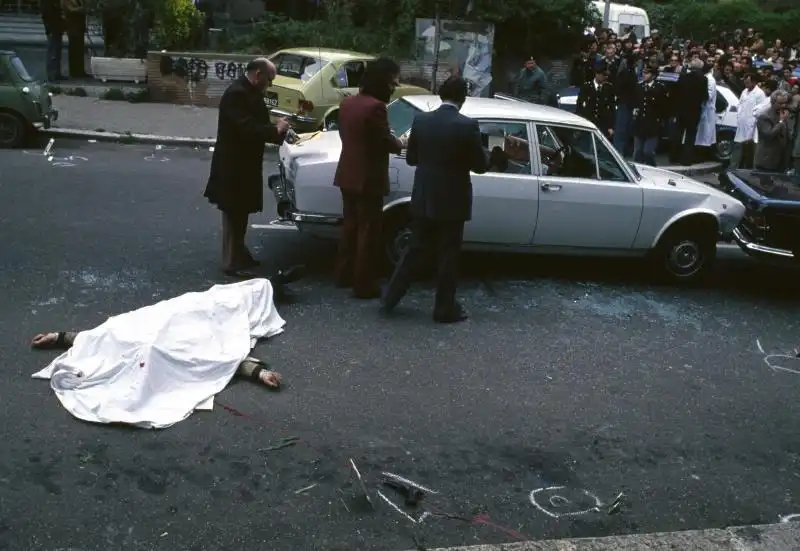 L AGGUATO DI VIA FANI DELLE BRIGATE ROSSE PER RAPIRE ALDO MORO