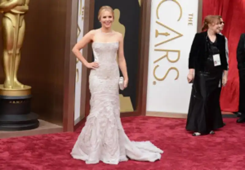 frozen star kristen bell also chose a light pastel gown by cavalli 