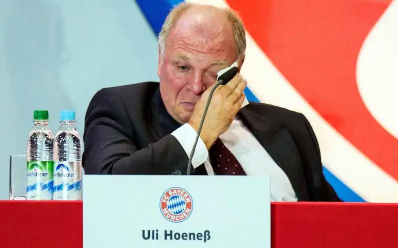 hoeness del bayern piange 