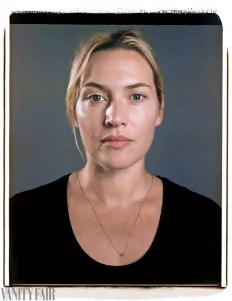 KATE WINSLET FOTO DI CHUCK CLOSE PER VANITY FAIR 