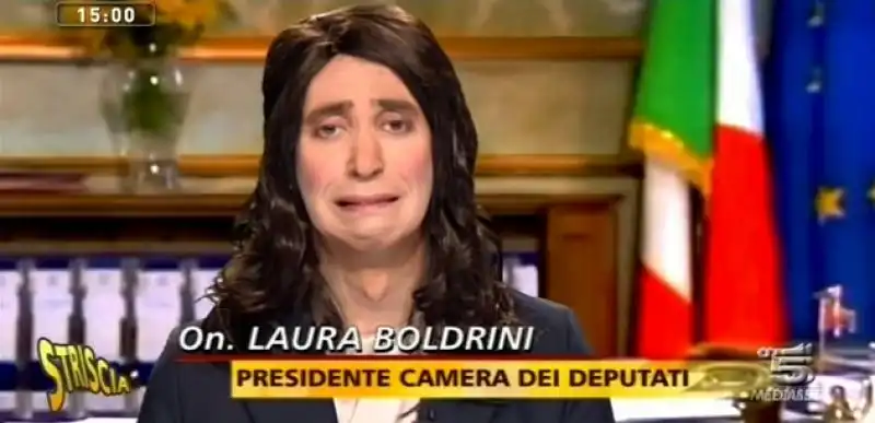 PAOLO IMITA LA BOLDRINI A GIASS 