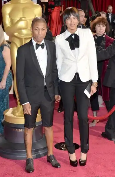 PHARRELL WILLIAMS E LA MOGLIE 