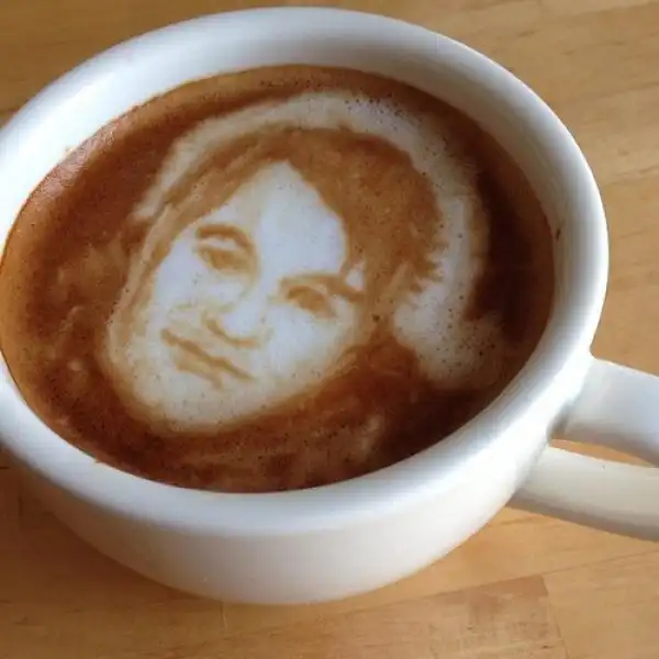 Philip Seymour Hoffman sul cappuccino 