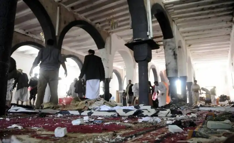 attentati contro le moschee sciite a sanaa in yemen  6