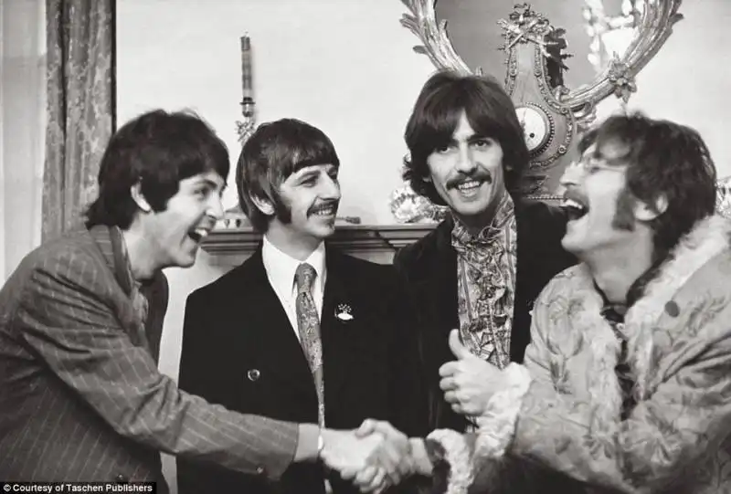 beatles alla apple boutique