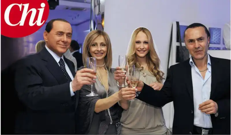 BERLUSCONI E FAMIGLIA NOEMI LETIZIA