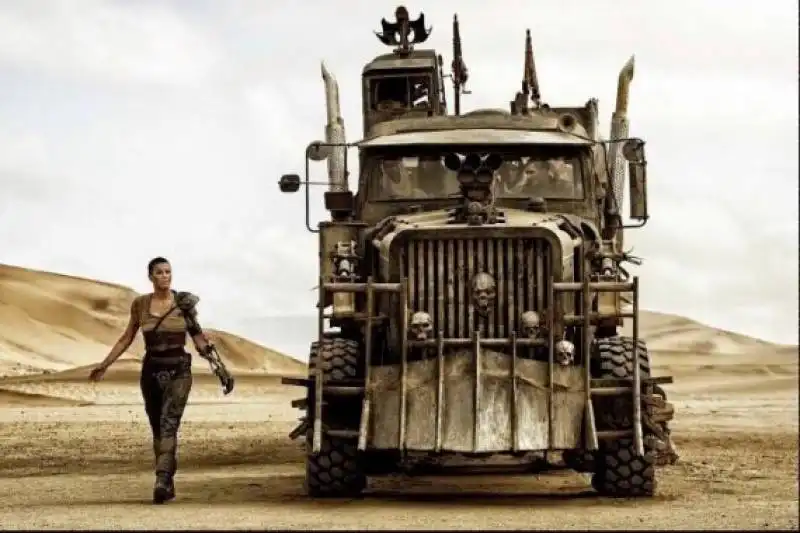 charlize theron nel nuovo mad max fury