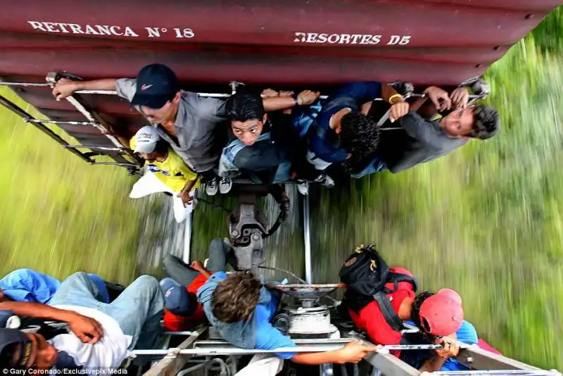 corsa sui treni   i clandestini che dal messico provano a entrare negli usa  6