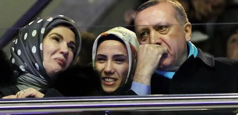 ERDOGAN E LA FIGLIA SUMEYYE  