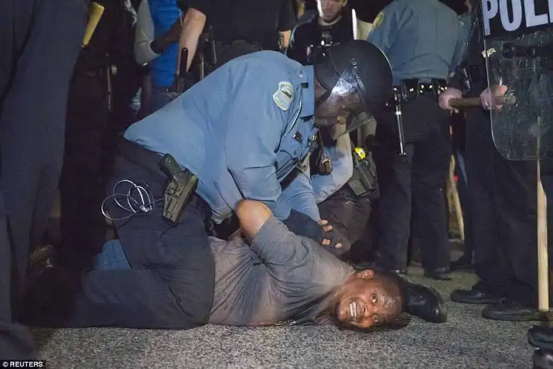 ferguson proteste e arresti