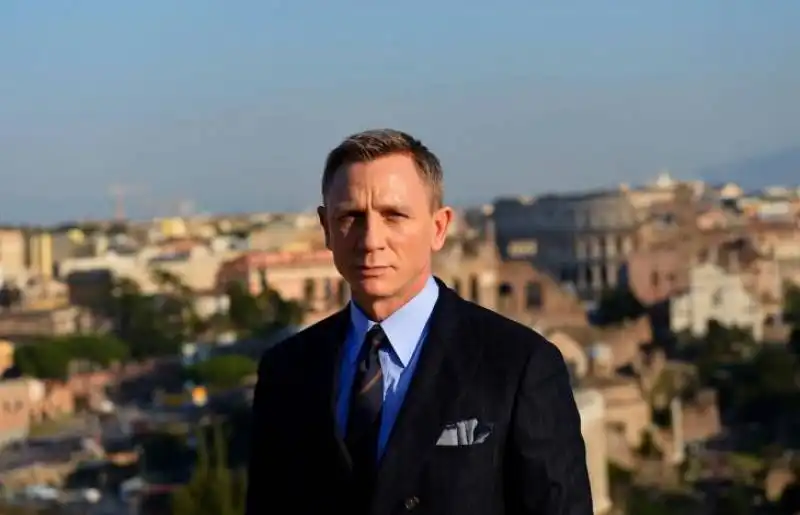 james bond daniel craig girato a roma 11