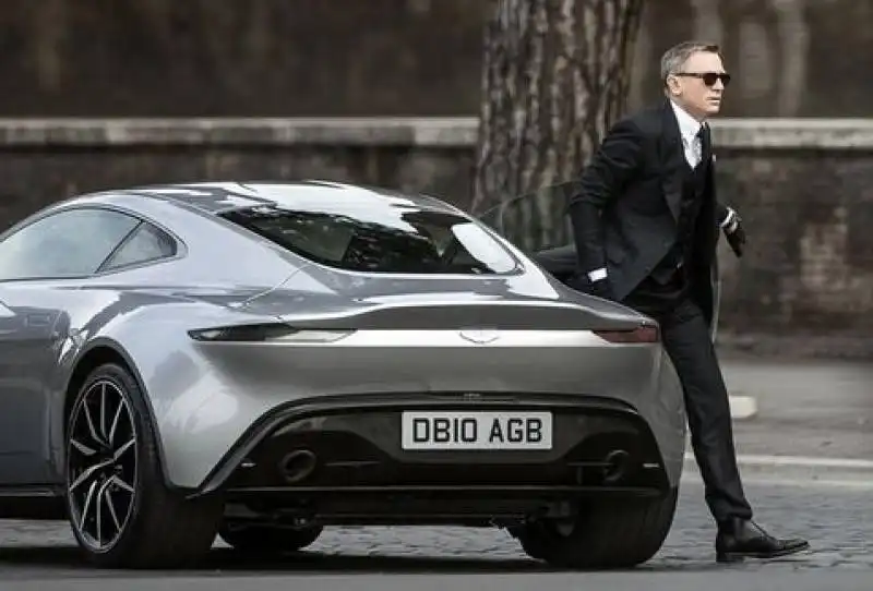 james bond daniel craig girato a roma 9