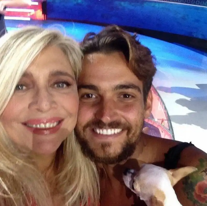 mara venier instagram finale isola dei famosi  10