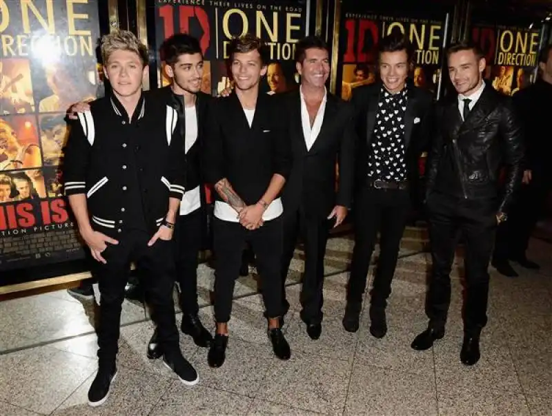 ONE DIRECTION CON SIMON COWELL