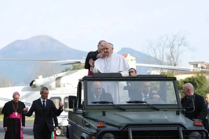 papa francesco a pompei 8a12cbee