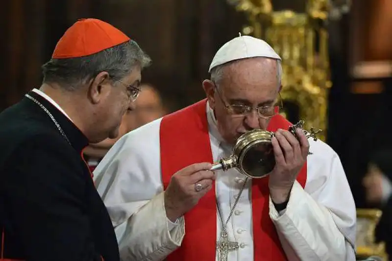 PAPA, SANGUE DI SAN GENNARO 