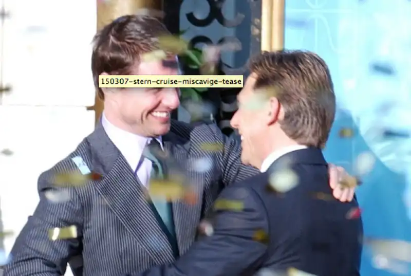 tom cruise abbraccia david miscavige