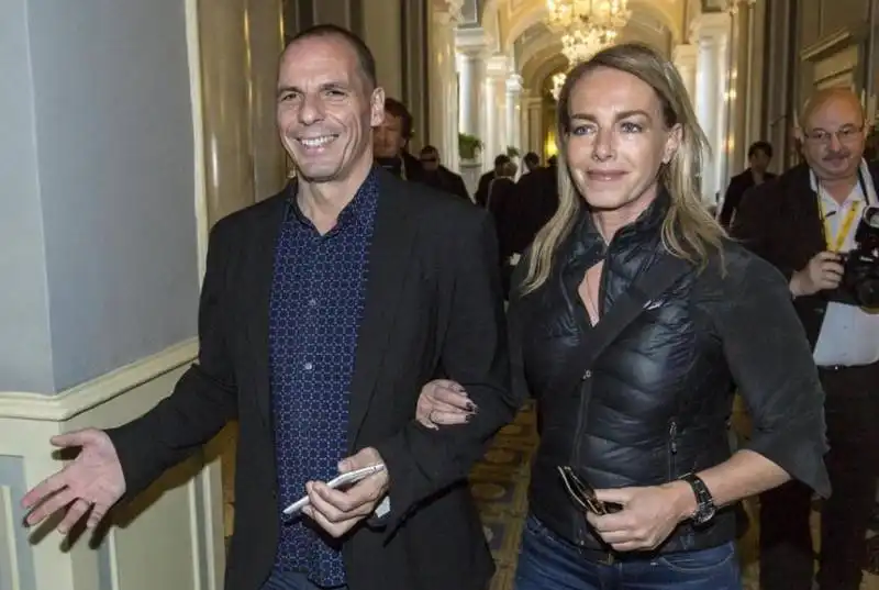 varoufakis e moglie 