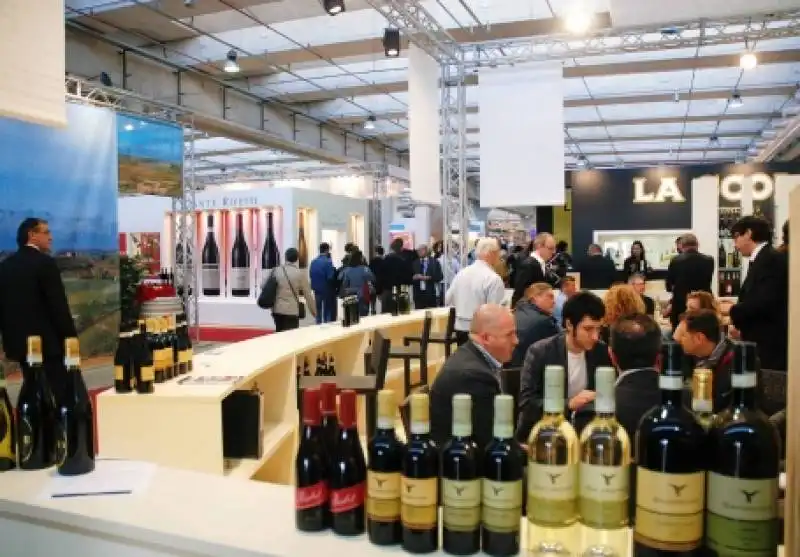 vinitaly 2013 in verona dates and ticket prices of the italian wine fair 938 455x317