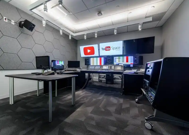 youtube space 1