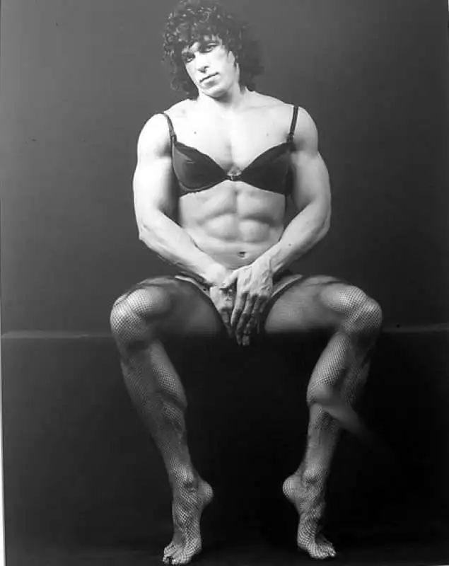 32 mapplethorpe