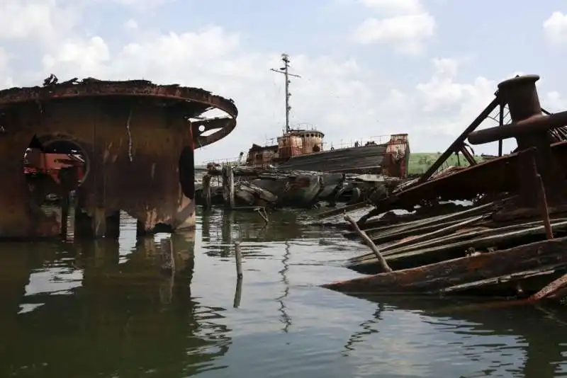 cimitero navi 2