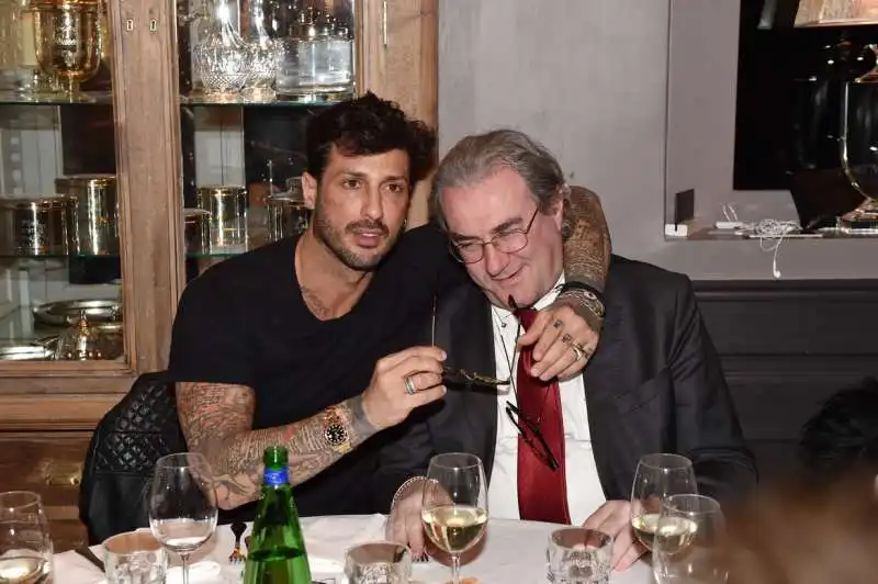 fabrizio corona con l avvocato ivano chiesa (4)