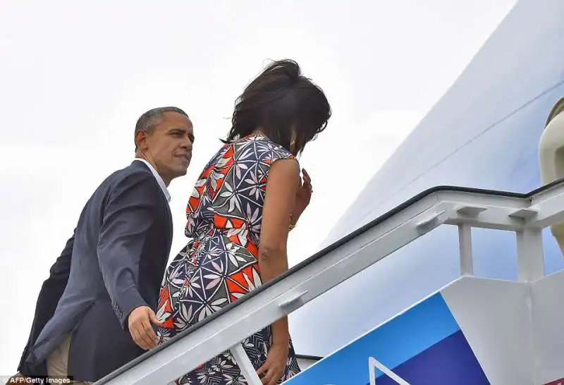 famiglia obama all aeroporto havana