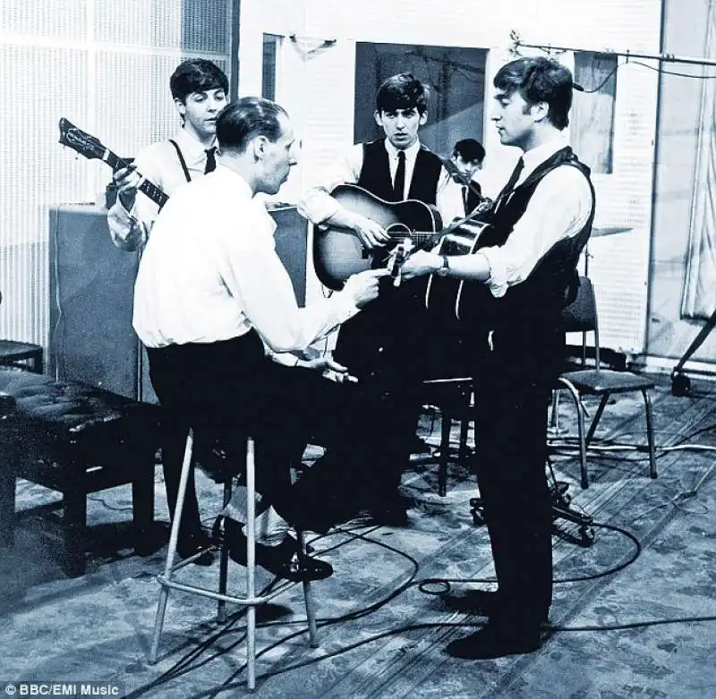 george martin e beatles agli abbey road