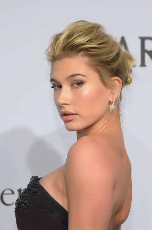 HAILEY BALDWIN