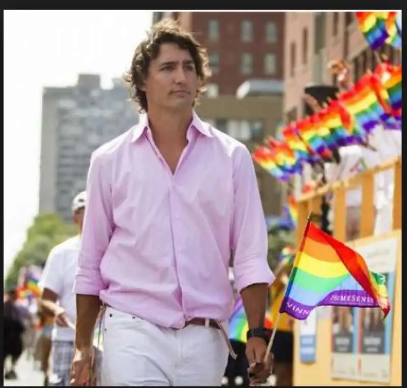 justin  trudeau gay pride 