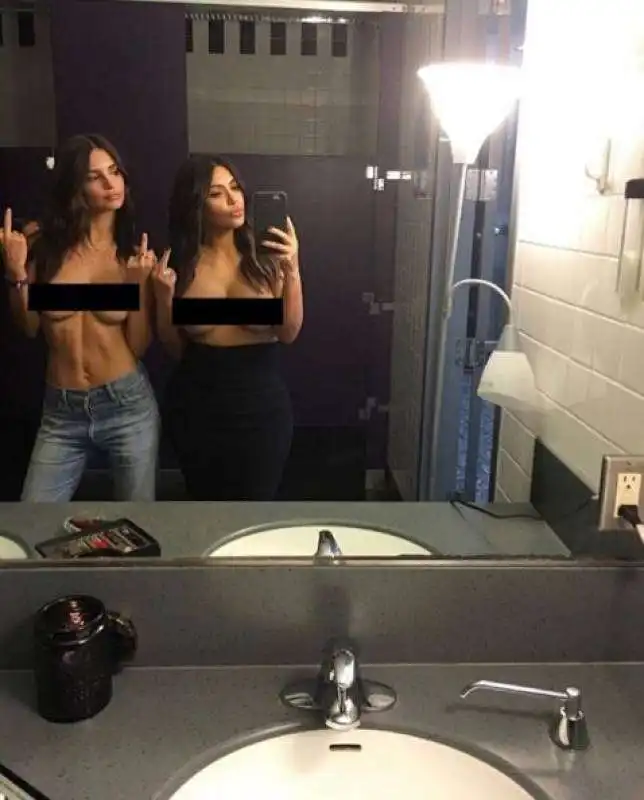 kim kardashian e emily ratajkowski